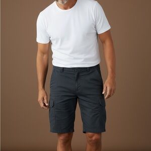 Men's Classic Dark Gray Cargo Shorts Size 34” Waist, 10” Inseam, NWOT